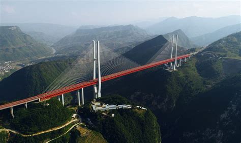 de hoogste brug ter wereld kostte  miljoen om te maken pure luxe