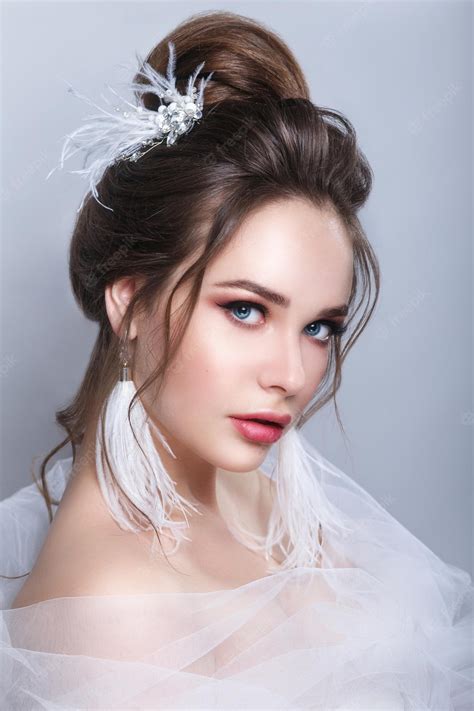 Premium Photo Beautiful Sexy Bride With Wedding Hairstyle And Make Up