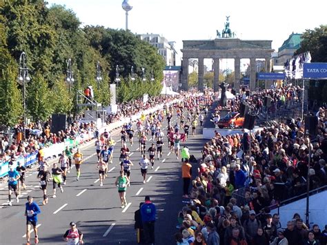 berlin marathon  kick  fall marathon majors canadian running magazine