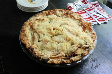 This Award Winning Apple Crumb Pie Wowed ‘em At The County Fair