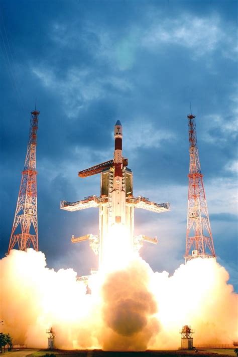 years  chandrayaan   chandrayaan  carries  historic