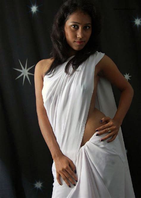 hot girls around the world desi model striping in white saree without wear bra and blouse
