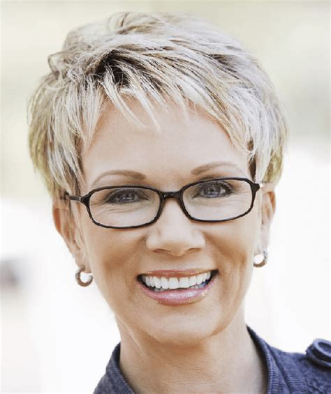 Hairstyles For Fine Hair Over 50 With Glasses 15