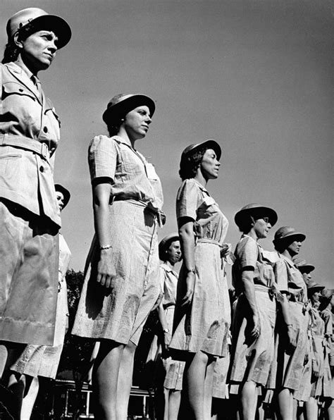 Women Soldiers Photos Of America S Women S Army Auxiliary Corps 1942