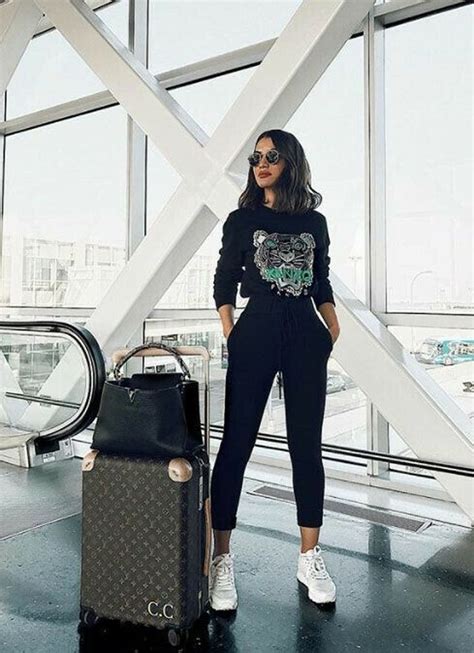 44 Classic And Casual Airport Outfit Ideas Airplane