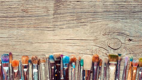 beginners guide  choosing   acrylic paint brushes   create art
