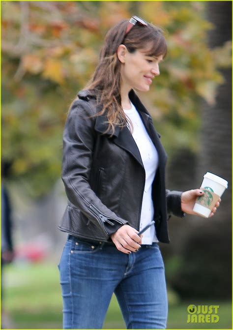 Jennifer Garner Is Waiting To Have The Sex Talk With Her