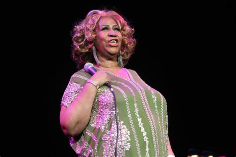 aretha franklin dead soul singer passes away aged 76