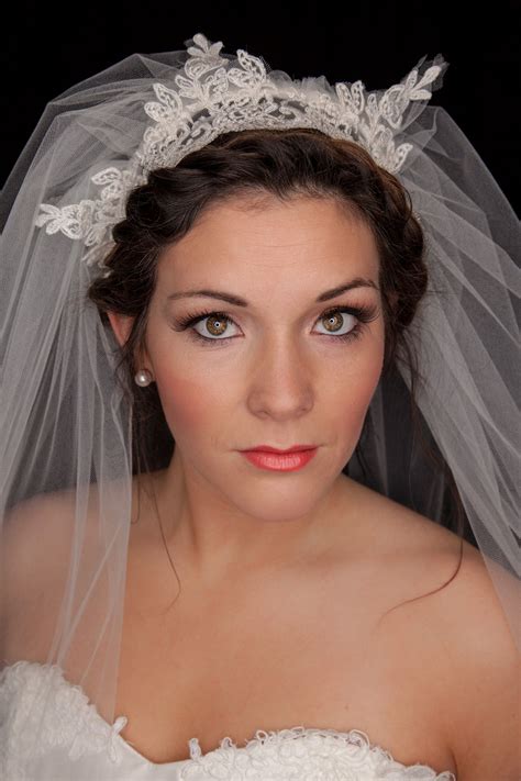 custom bridal veils  headpieces wwwher couturecom velos