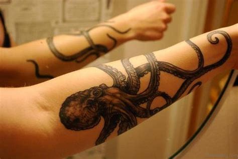 12 Amazing Octopus Wrist Tattoos