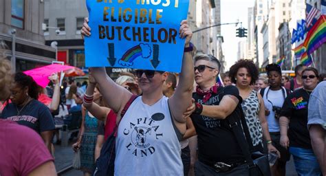 nsfw photos lesbians take over fifth avenue for 24th