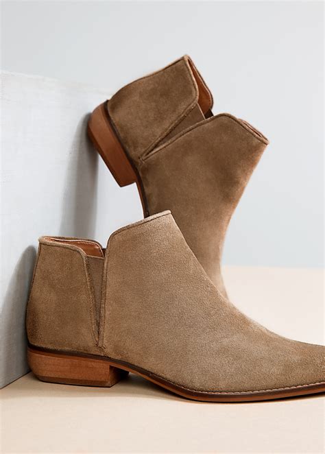 perfect outfit  selecting  suede ankle boots styleskiercom