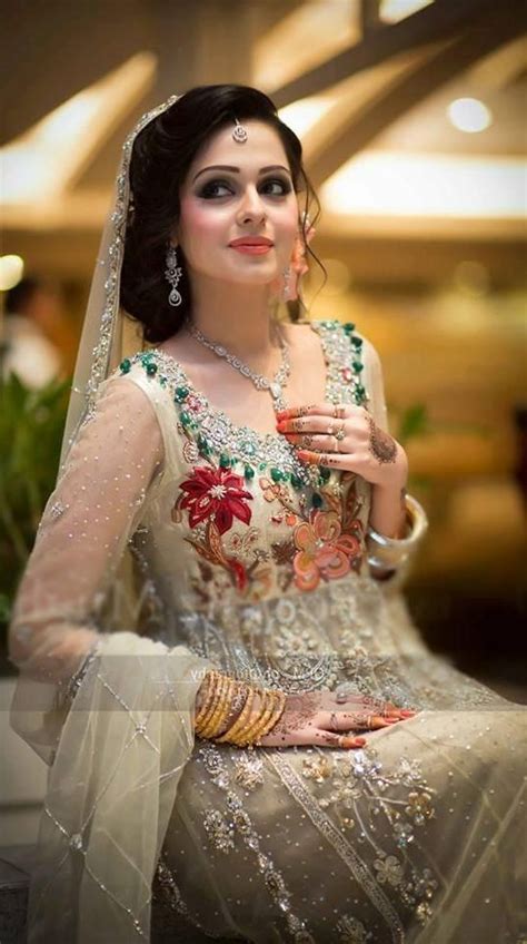 bridal wedding hairstyles trends 2016 2017