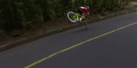 dutch olympic cyclist annemiek van vleuten suffers horrendous crash  road trace business insider
