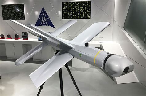 kalasznikow zaprezentowal najnowszy ofensywny dron kamikadze foto sputnik polska