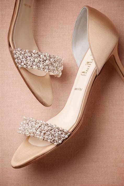 wedding shoes  pick   prettiest bridal shoes