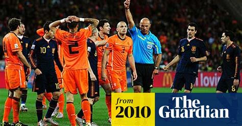 World Cup Final Howard Webb Under Fire But Johan Cruyff