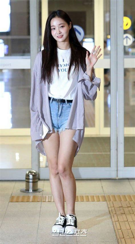 momoland s yeonwoo flying to malé maldives via incheon airport for sbs law of