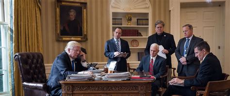 how the oval office allowed russian photographer in closed meeting
