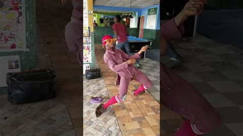 Jamaican Dancer Showing Some Of His Moves Youtube