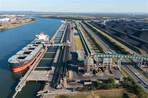 largest coal port   world   halt  australian protesters