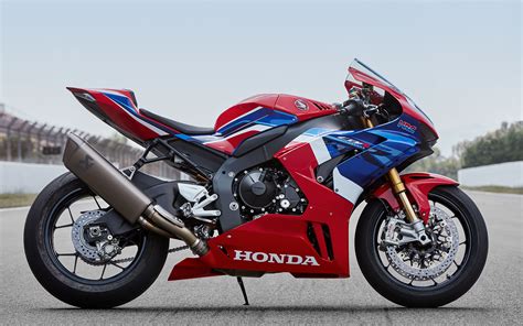 honda cbrrr   impressionnante  tous les niveaux