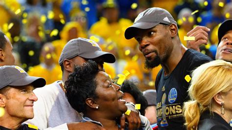 Kevin Durant S Mother Puts Son S Critics On Blast Following Injury