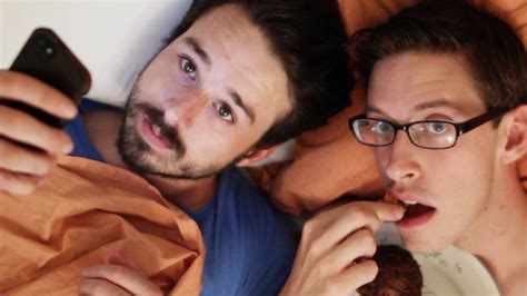 If Guy Roommates Acted Like Girl Roommates Youtube