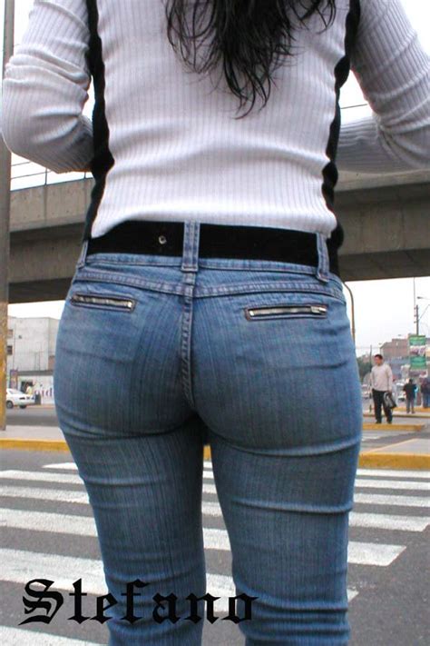 cute candid ass in jeans