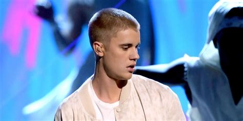 justin bieber sings company and sorry at the 2016 billboard music