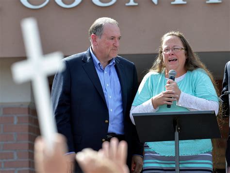 what s an apostolic christian and why is kim davis hair so long