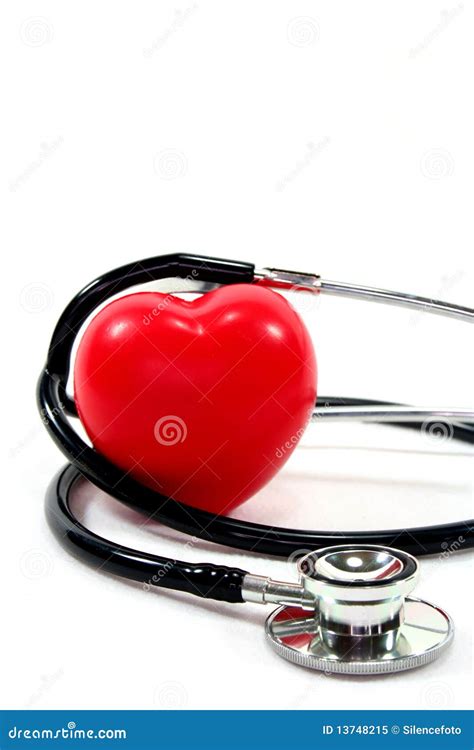 stethoscoop met hart stock afbeelding image  ritme