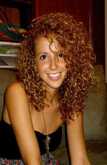 curly hair awesomeness 7 super cute ways to style your