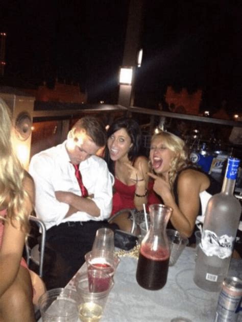 College Girls Are Great At Drunk Shaming 31 Photos