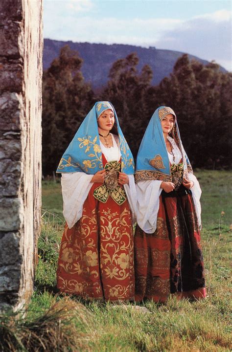 Albanian Arbëreshë Traditional Costumes From Piana Degli Albanesi