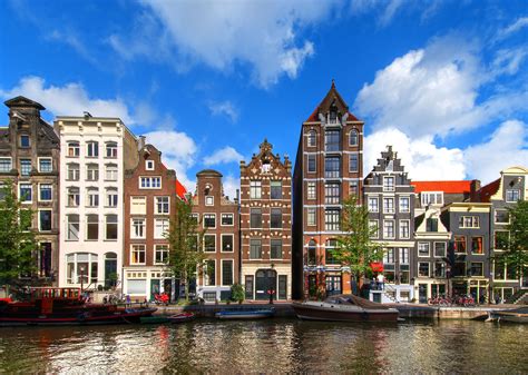 hours  amsterdam  days  top attractions