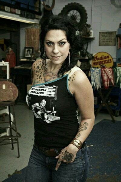 Pin By Tray On Danielle Colby Cushman American Pickers Danielle