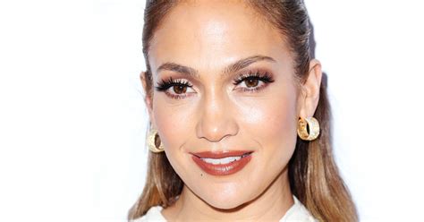 Jennifer Lopez Best Looks Glowing Skin Body Makeup