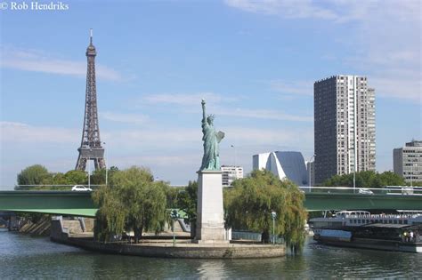 travel statue  liberty landmarks