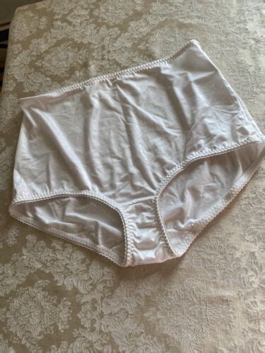 Vintage Granny Nylon Panties Gem