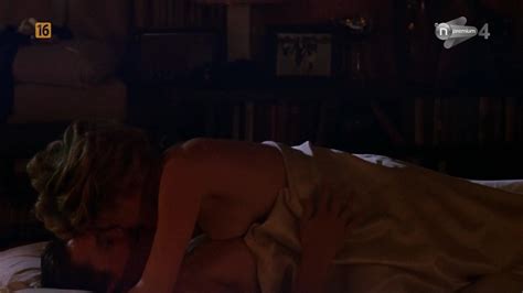 Naked Melanie Griffith In Shining Through