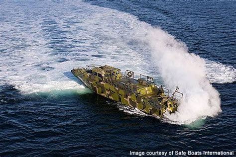 combat boat    fast military assault craft image naval technology landing craft