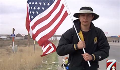 This Man Is Carrying The American Flag Across Texas For An Amazing Cause
