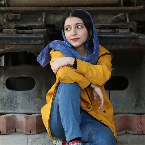 کیمیا حسینی؛ بازیگر جوان ایرانی مجله شانس