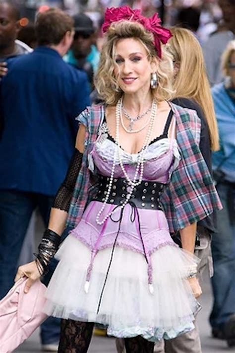The 36 Most Memorable Carrie Bradshaw Outfits On Sex And The City
