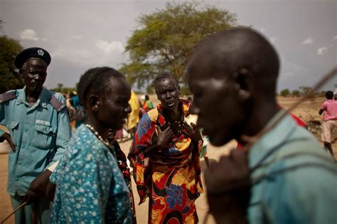 in sudan brinkmanship as a north south split nears the new york times