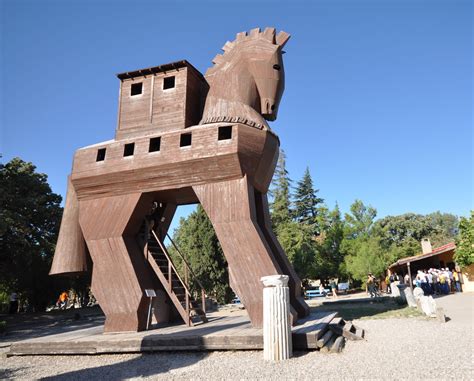 archaeologists claim theyve discovered  trojan horse  turkey