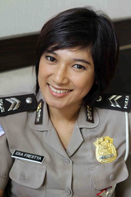 Polisi Cantik Foto Foto Polwan Indonesia