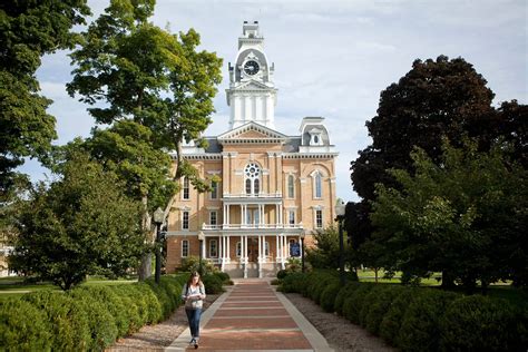 hillsdale college what college is meant to be