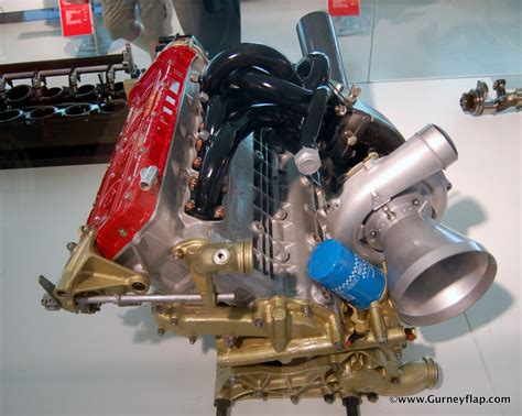ferrari  cylinder turbo race engine snet